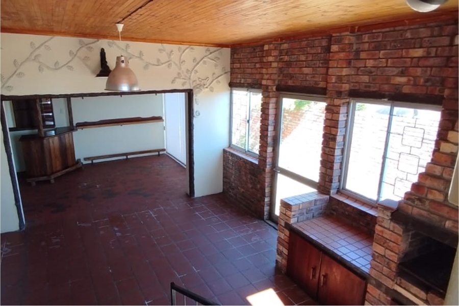 5 Bedroom Property for Sale in Fernglen Eastern Cape